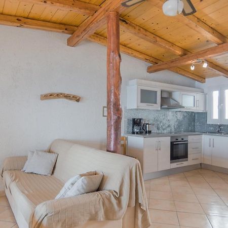 Villa Theodora View Apartments Polimnia Агиос Георгиос Пагон Екстериор снимка