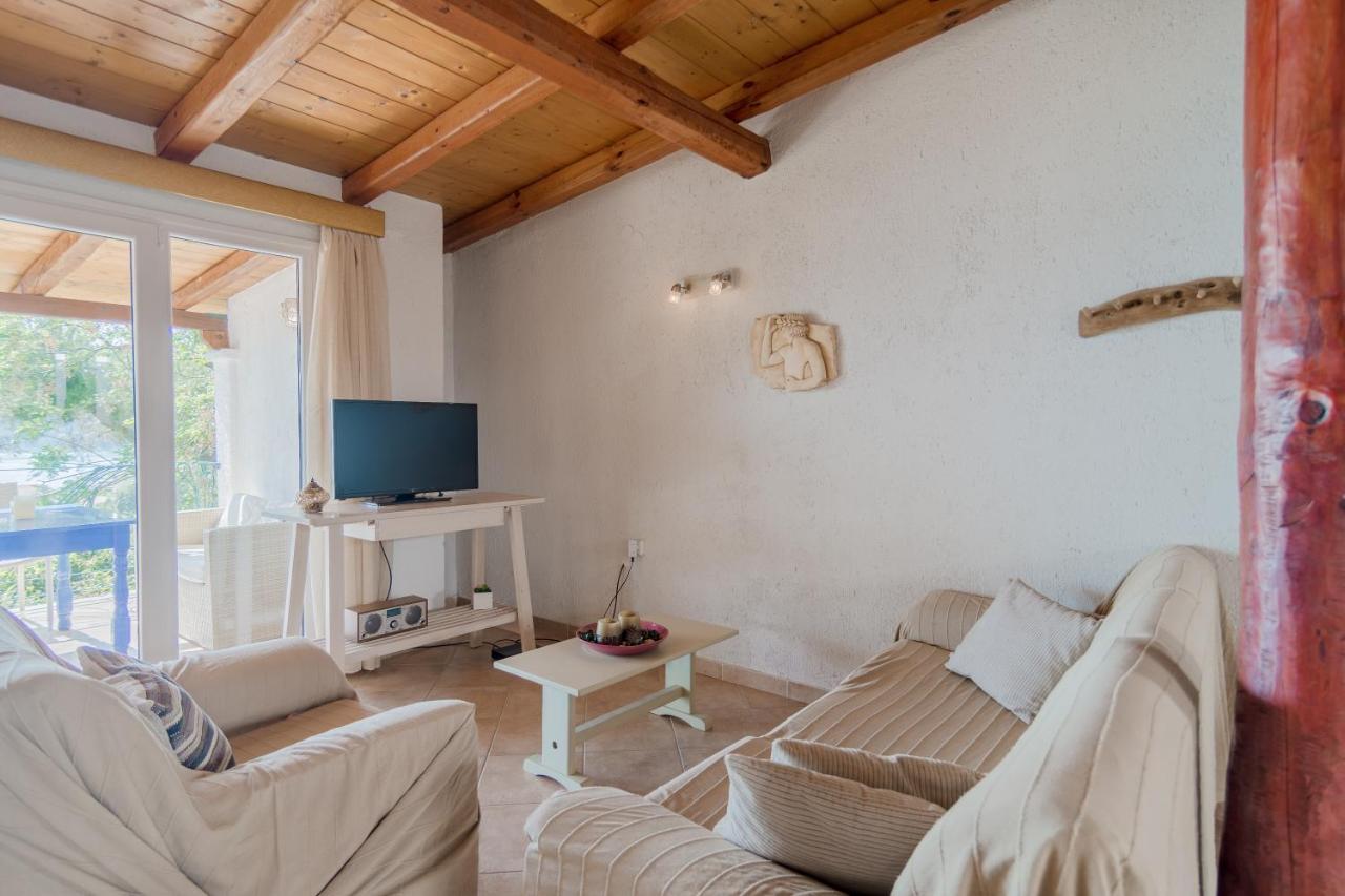 Villa Theodora View Apartments Polimnia Агиос Георгиос Пагон Екстериор снимка